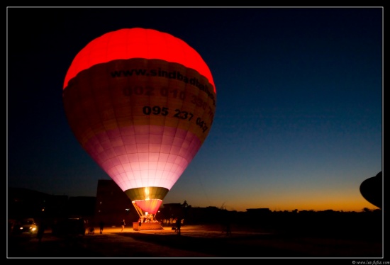 b071122 - 5671 - Montgolfiere