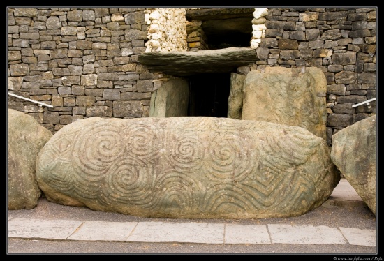 b070910 - 1722 - Newgrange