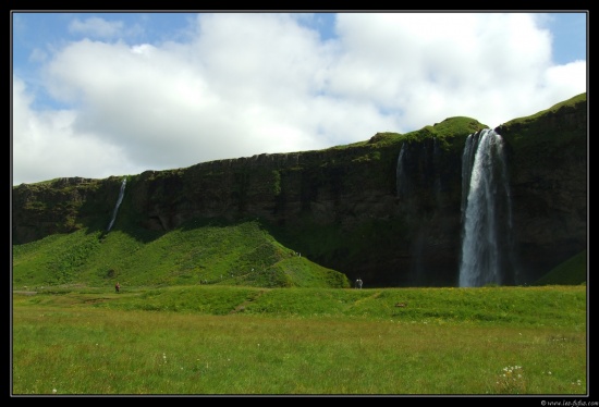 b070708 - 0027 - Seljalandsfoss