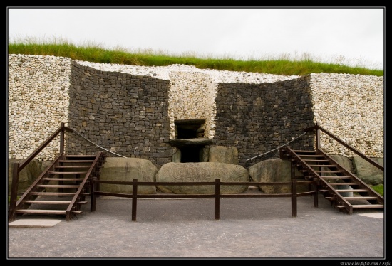 b070910 - 1720 - Newgrange